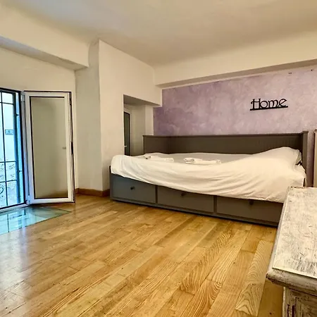 5 Min Dal Mare Grazioso Trilocale * Алассио