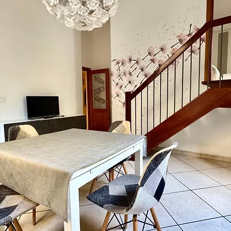 5 Min Dal Mare Grazioso Trilocale * Алассио