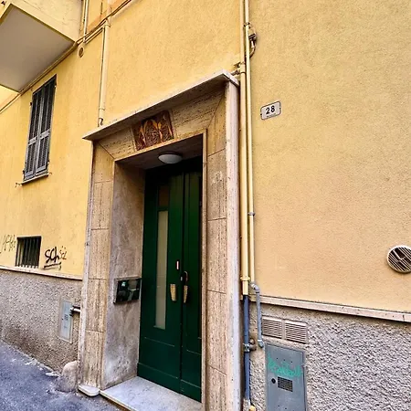 5 Min Dal Mare Grazioso Trilocale Алассио